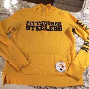 VS Pink Pittsburgh Steelers Half-zip.
